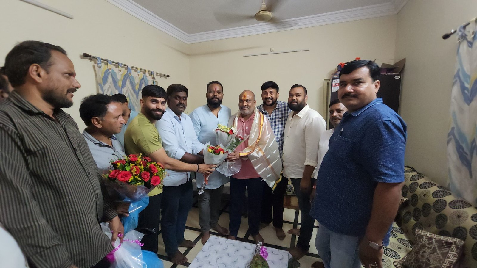 रिसाली वार्ड 25 पार्षद मनीष यादव ने दुर्ग ग्रामीण विधायक ललित चंद्राकर का किया स्वागत अभिनंदन