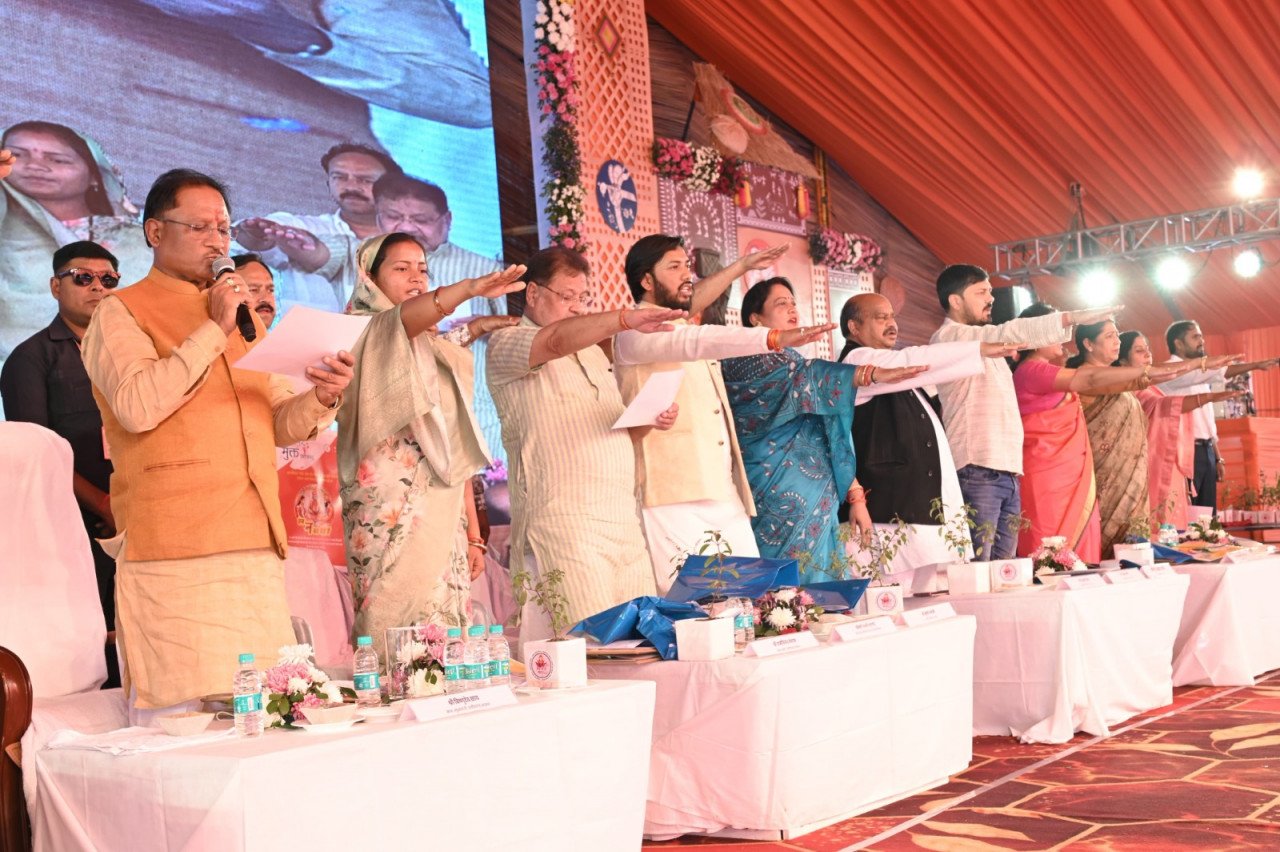 रायपुर : महिला एवं बाल विकास मंत्री श्रीमती लक्ष्मी राजवाड़े के मार्गदर्शन में छत्तीसगढ़ की बड़ी उपलब्धि। रायपुर : महिला एवं बाल विकास मंत्री श्रीमती लक्ष्मी राजवाड़े के मार्गदर्शन में छत्तीसगढ़ की बड़ी उपलब्धि।