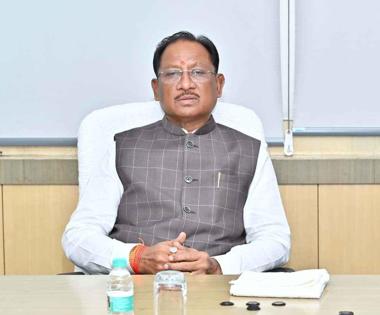 रायपुर : कौशल उन्नयन से जोड़कर युवाओं को बनाएं आत्मनिर्भर : मुख्यमंत्री श्री विष्णु देव साय… रायपुर : कौशल उन्नयन से जोड़कर युवाओं को बनाएं आत्मनिर्भर : मुख्यमंत्री श्री विष्णु देव साय…