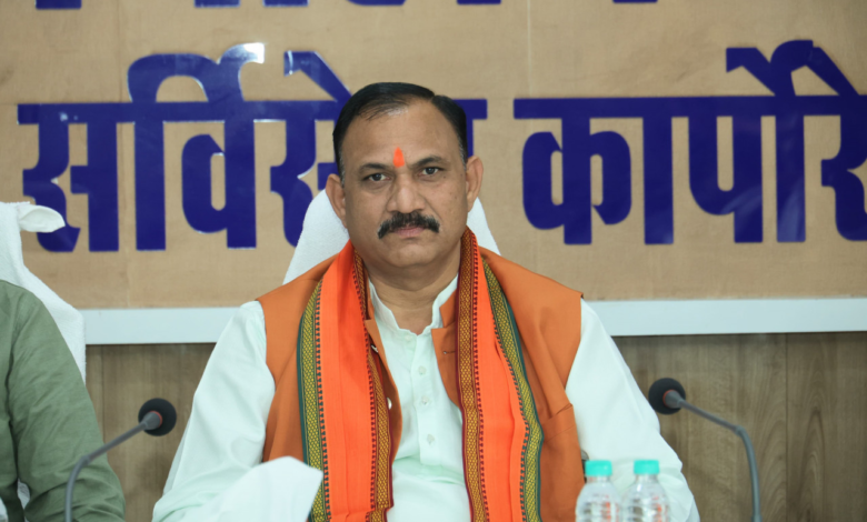 रायपुर : स्वास्थ्य मंत्री श्री श्याम बिहारी जायसवाल ने सीजीएमएससी की समीक्षा बैठक में दिए महत्वपूर्ण निर्देश… रायपुर : स्वास्थ्य मंत्री श्री श्याम बिहारी जायसवाल ने सीजीएमएससी की समीक्षा बैठक में दिए महत्वपूर्ण निर्देश…