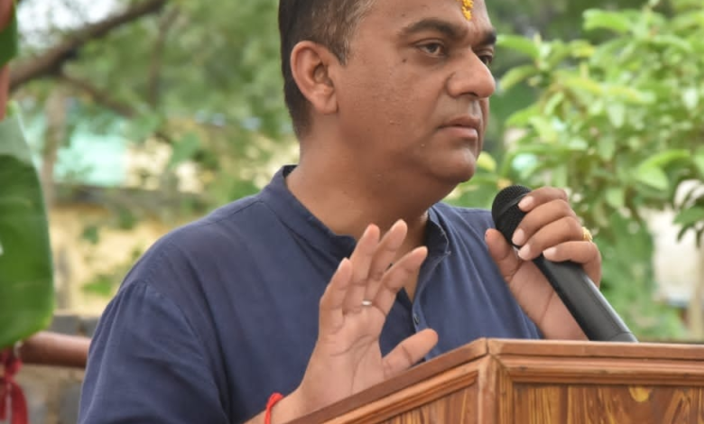 रायपुर : प्रभात मिश्रा बने छत्तीसगढ़ राजभाषा आयोग के अध्यक्ष, राज्य शासन ने जारी किया आदेश…