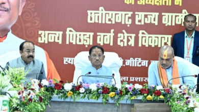 रायपुर : स्थानीय जरूरतों और जन आकांक्षा के अनुरूप स्वीकृत होंगे विकास कार्य: मुख्यमंत्री श्री विष्णु देव साय… रायपुर : स्थानीय जरूरतों और जन आकांक्षा के अनुरूप स्वीकृत होंगे विकास कार्य: मुख्यमंत्री श्री विष्णु देव साय…