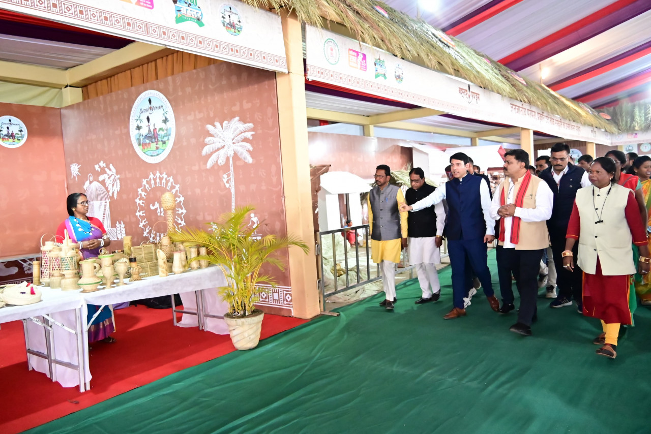 रायपुर : बस्तर पण्डूम 2026 की तैयारियों का उप मुख्यमंत्री श्री विजय शर्मा ने लिया जायजा…