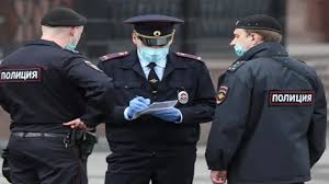 नौवीं के छात्र ने रूस में किया भारतीय छात्रों पर चाकू से हमला, गिरफ्तारी के दौरान पुलिस पर भी वार…