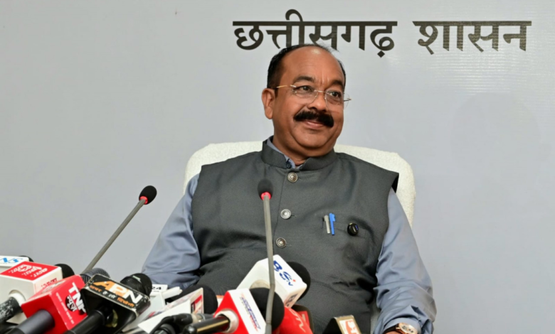 रायपुर : उप मुख्यमंत्री श्री अरुण साव ने कैबिनेट की बैठक में लिए गए निर्णयों की जानकारी दी…