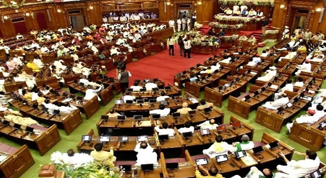 यूपी में OBC वर्ग के हर छात्र को मिलेगी छात्रवृत्ति, बजट सत्र में पिछड़ा वर्ग कल्याण मंत्री ने किया एलान…