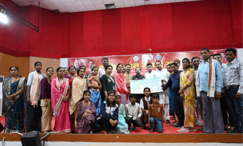 रायपुर : श्रमिक जन संवाद/श्रमिक सम्मेलन का हुआ आयोजन… रायपुर : श्रमिक जन संवाद/श्रमिक सम्मेलन का हुआ आयोजन…