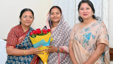 रायपुर : केंद्रीय महिला एवं बाल विकास राज्यमंत्री श्रीमती सावित्री ठाकुर से मंत्री श्रीमती लक्ष्मी राजवाड़े ने की सौजन्य भेंट… रायपुर : केंद्रीय महिला एवं बाल विकास राज्यमंत्री श्रीमती सावित्री ठाकुर से मंत्री श्रीमती लक्ष्मी राजवाड़े ने की सौजन्य भेंट…