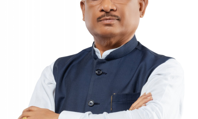 रायपुर : विशेष लेख :छत्तीसगढ़ में आदिवासी नेतृत्व गढ़ रहा है विकास के नए सोपान… रायपुर : विशेष लेख :छत्तीसगढ़ में आदिवासी नेतृत्व गढ़ रहा है विकास के नए सोपान…