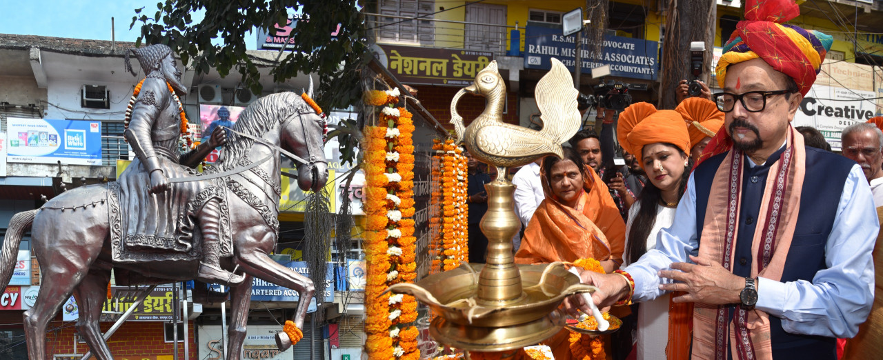 रायपुर : राज्यपाल श्री डेका ने छत्रपति शिवाजी महाराज की जयंती पर किया नमन…