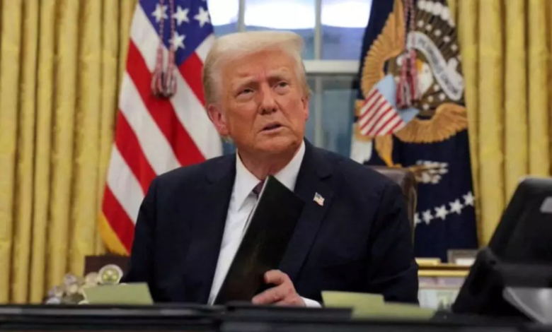 ट्रंप को अपनों ने ही दिया जोर का झटका, US प्रेसिडेंट द्वारा नियुक्त जजों ने टैरिफ को बताया अवैध… ट्रंप को अपनों ने ही दिया जोर का झटका, US प्रेसिडेंट द्वारा नियुक्त जजों ने टैरिफ को बताया अवैध…