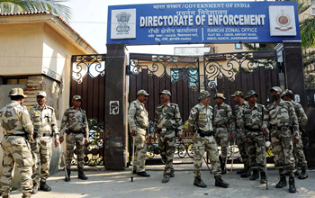 पश्चिम बंगाल में कोयला तस्करी मामले में ED का एक्शन, कोलकाता-दुर्गापुर समेत 9 ठिकानों पर मारा छापा…