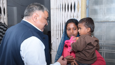रायपुर : मुख्यमंत्री श्री विष्णु देव साय के जन्मदिवस पर लखनपुर में विशेष पूजा-अर्चना, मंत्री श्री राजेश अग्रवाल ने मरीजों को बांटे फल… रायपुर : मुख्यमंत्री श्री विष्णु देव साय के जन्मदिवस पर लखनपुर में विशेष पूजा-अर्चना, मंत्री श्री राजेश अग्रवाल ने मरीजों को बांटे फल…