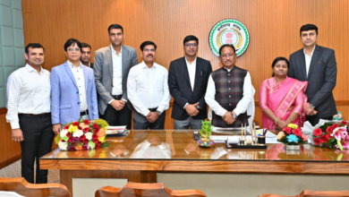 रायपुर : मुख्यमंत्री से राज्य प्रशासनिक सेवा से भारतीय प्रशासनिक सेवा में नियुक्त हुए अधिकारियों ने की सौजन्य भेंट… रायपुर : मुख्यमंत्री से राज्य प्रशासनिक सेवा से भारतीय प्रशासनिक सेवा में नियुक्त हुए अधिकारियों ने की सौजन्य भेंट…