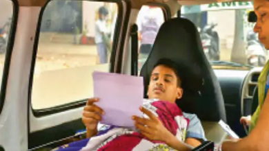 दृढ़ संकल्प के आगे हारी पीड़ा: कमर की गंभीर चोट के बावजूद भिलाई के अमन ने बिस्तर पर दी 12वीं की परीक्षा…