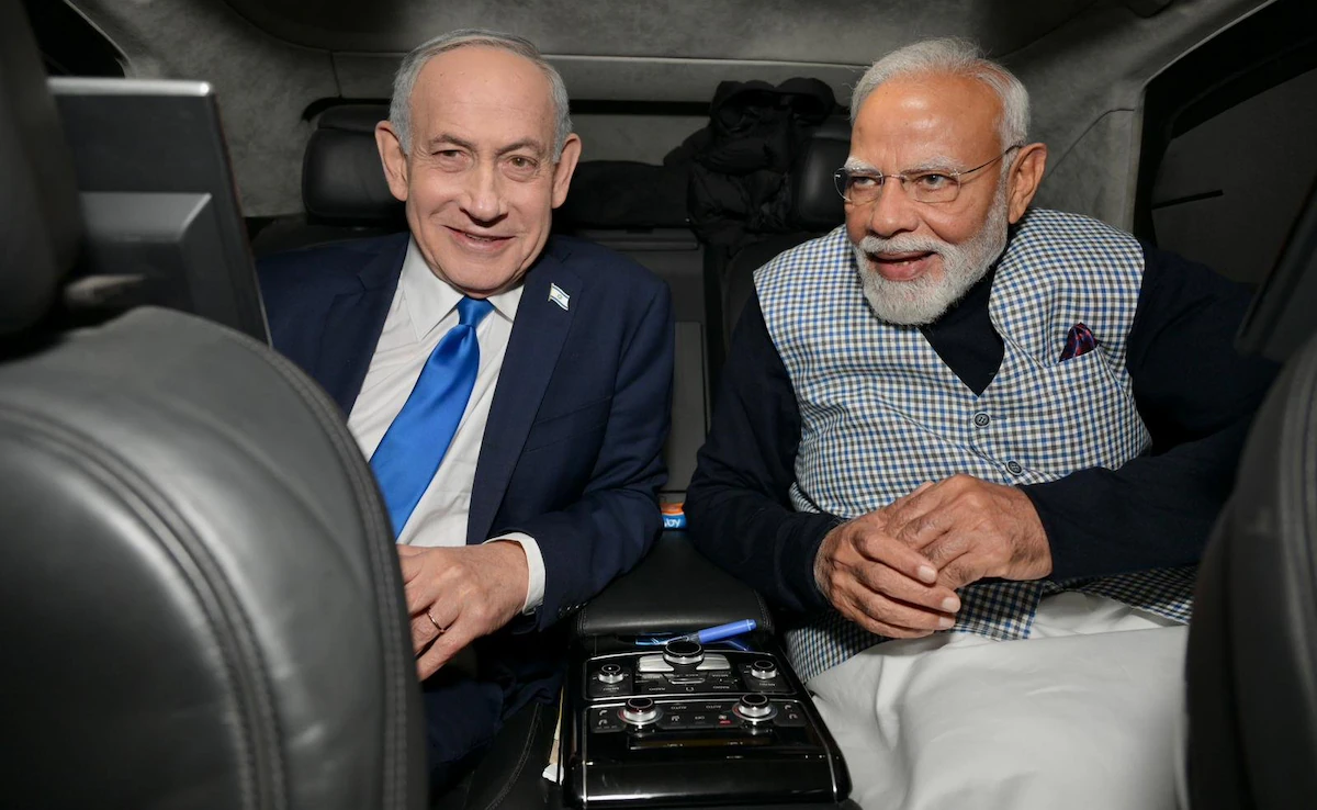 सोशल मीडिया पर छाया नेतन्याहू का ‘देसी लुक’, एक बार फिर इजरायल में भी दिखी पीएम मोदी की कार डिप्लोमेसी… सोशल मीडिया पर छाया नेतन्याहू का ‘देसी लुक’, एक बार फिर इजरायल में भी दिखी पीएम मोदी की कार डिप्लोमेसी…