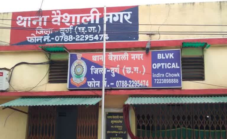 युवक ने घर में फांसी लगाकर आत्महत्या की: दिनभर होली खेलने के बाद रात में फंदे से लटकी मिली लाश; पुलिस सुसाइड के कारणों की कर रही जांच…