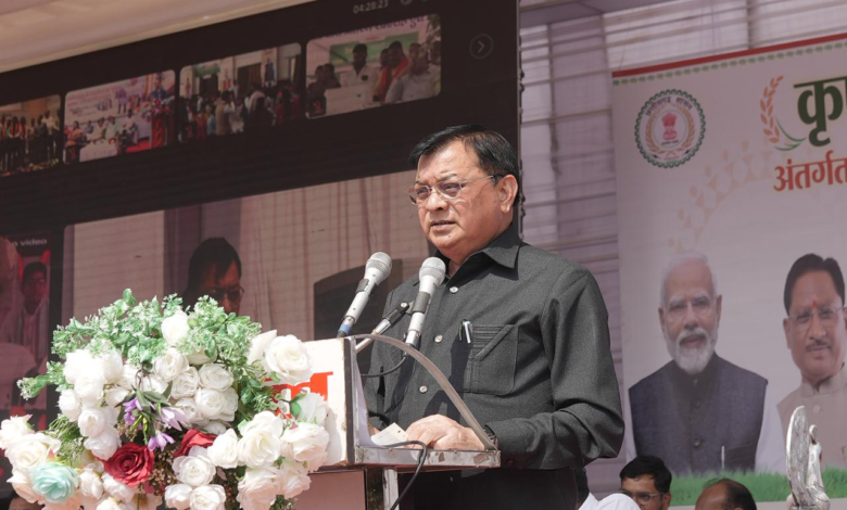 रायपुर : होली का उपहार : किसानों को समर्थन मूल्य की अंतर राशि का एकमुश्त भुगतान…