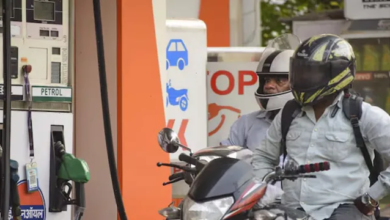 देश में नहीं है पेट्रोल-डीजल की कोई कमी, सोशल मीडिया पर फैली खबरें निकलीं फर्जी; तेल कंपनियों ने कही ये बात…