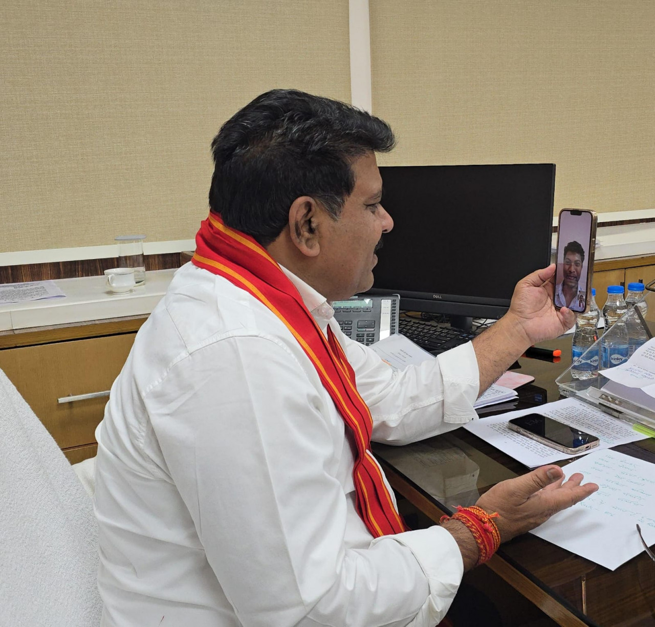 रायपुर : बीजापुर के अंकित की यूपीएससी में सफलता पर उपमुख्यमंत्री श्री विजय शर्मा ने वीडियो कॉल पर दी बधाई…