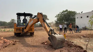 भू-माफियाओं पर निगम का बुलडोजर: शंकरा विहार में आयुक्त के आदेश पर कार्रवाई, अधिकारियों ने FIR दर्ज कराने की तैयारी शुरू की… भू-माफियाओं पर निगम का बुलडोजर: शंकरा विहार में आयुक्त के आदेश पर कार्रवाई, अधिकारियों ने FIR दर्ज कराने की तैयारी शुरू की…