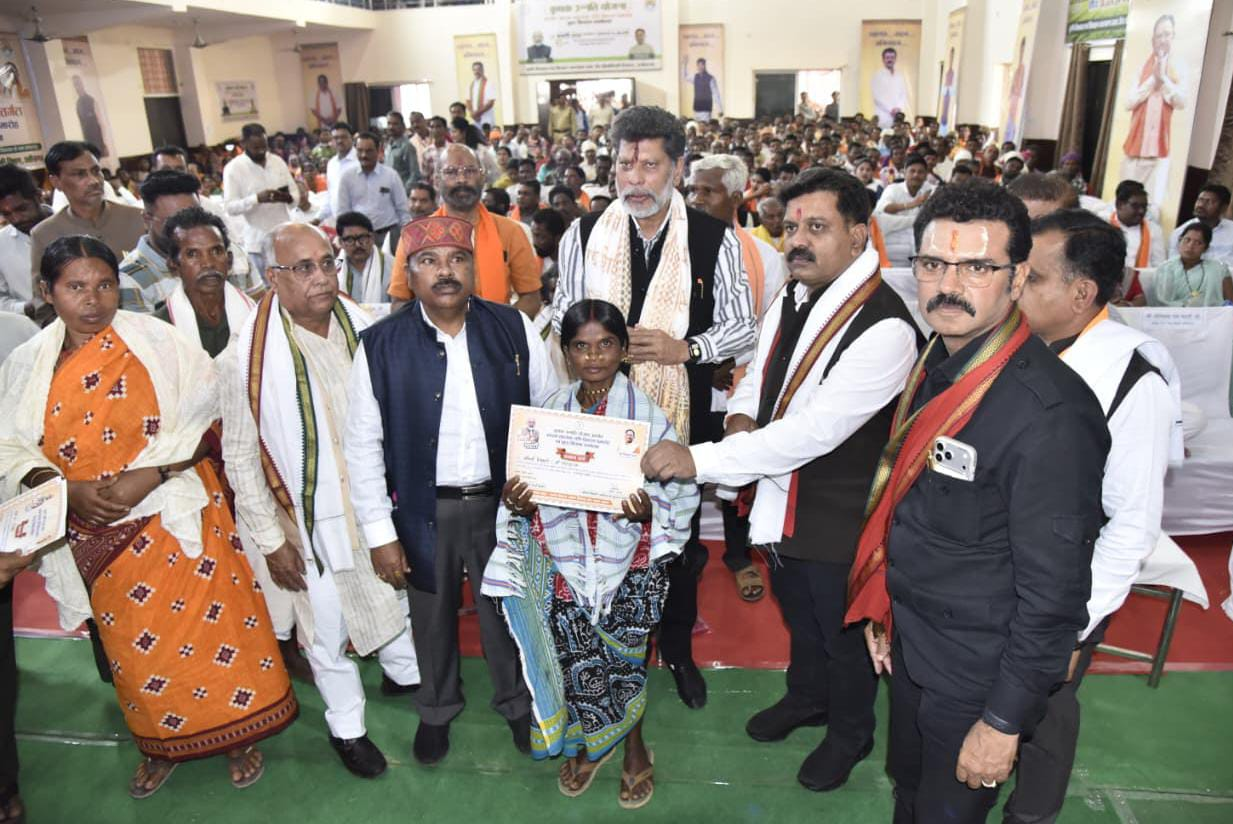 रायपुर : जगदलपुर के वृहद किसान सम्मेलन में उप मुख्यमंत्री श्री विजय शर्मा हुए शामिल… रायपुर : जगदलपुर के वृहद किसान सम्मेलन में उप मुख्यमंत्री श्री विजय शर्मा हुए शामिल…