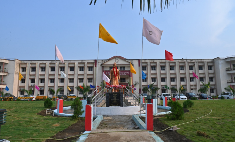 रायपुर : कृषि अभियांत्रिकी महाविद्यालय में कल से आयोजित दो दिवसीय “एग्री टेक मिलन” में शामिल होंगे पांच सौ से अधिक पूर्व विद्यार्थी…