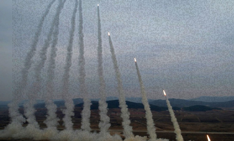 उत्तर कोरिया ने किया तोप और परमाणु रॉकेट का सफल परीक्षण, आसमान में तेज गर्जना से दहला… उत्तर कोरिया ने किया तोप और परमाणु रॉकेट का सफल परीक्षण, आसमान में तेज गर्जना से दहला…