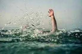 भिलाई के भेलवा तालाब में नहाने गए नाबालिग की मौत: दोस्तों को नहाते देख तालाब में उतरा, डूबने से हुई जान गंवाई, आधे घंटे बाद निकाला गया…