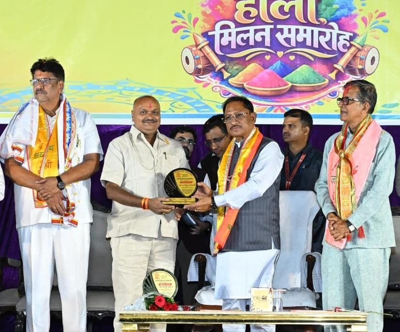 रायपुर : कान्यकुब्ज समाज छत्तीसगढ़ के विकास में निभा रहा महत्वपूर्ण भूमिका : मुख्यमंत्री श्री विष्णु देव साय…