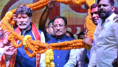रायपुर : रंगों में घुला समरसता का संदेश: मुख्यमंत्री श्री विष्णु देव साय होली मिलन समारोह में हुए शामिल…
