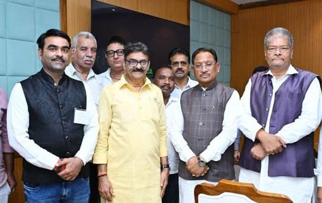 रायपुर : स्वतंत्रता संग्राम सेनानियों का त्याग और बलिदान देश की अमूल्य धरोहर: मुख्यमंत्री श्री साय…