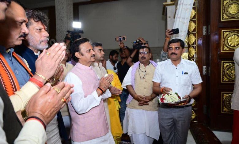 रायपुर : रींवा-रायपुर हवाई सेवा से बढ़ेगी विकास की रफ्तार: उपमुख्यमंत्री श्री राजेन्द्र शुक्ल…