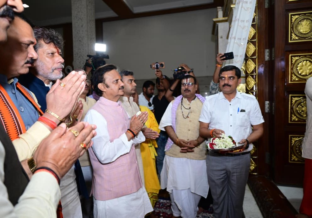 रायपुर : रींवा-रायपुर हवाई सेवा से बढ़ेगी विकास की रफ्तार: उपमुख्यमंत्री श्री राजेन्द्र शुक्ल…