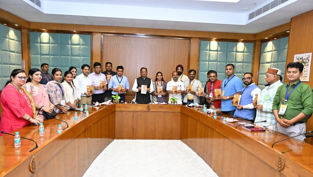 रायपुर : यात्रा वृत्तांत से सजीव होती है इतिहास और संस्कृति की तस्वीर- मुख्यमंत्री श्री साय…