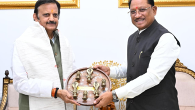 रायपुर : मुख्यमंत्री से मध्यप्रदेश के उपमुख्यमंत्री श्री राजेंद्र शुक्ला ने की सौजन्य मुलाकात…