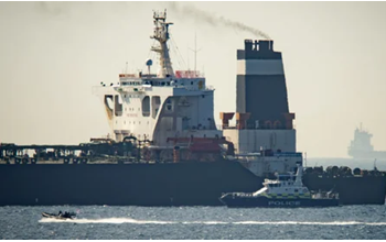 भारतीय ईंधन टैंकरों की ढाल बनी नौसेना, सरकार ने होर्मुज जलडमरूमध्य में भेजे अतिरिक्त युद्धपोत…