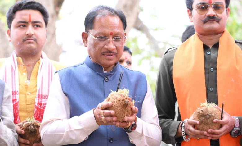 रायपुर : सरहुल उत्सव जनजातीय संस्कृति की विशिष्ट धरोहर, इसे संजोकर रखना हम सबकी जिम्मेदारी – मुख्यमंत्री श्री विष्णु देव साय…