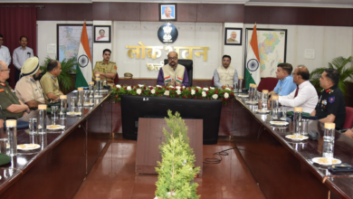 रायपुर : राज्यपाल श्री रमेन डेका से रक्षा महाविद्यालय नई दिल्ली के अध्ययन दल ने की सौजन्य भेंट… रायपुर : राज्यपाल श्री रमेन डेका से रक्षा महाविद्यालय नई दिल्ली के अध्ययन दल ने की सौजन्य भेंट…