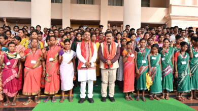 रायपुर : अबुझमाड़िया युवाओं ने अनुभव की लोकतंत्र की कार्यप्रणाली… रायपुर : अबुझमाड़िया युवाओं ने अनुभव की लोकतंत्र की कार्यप्रणाली…