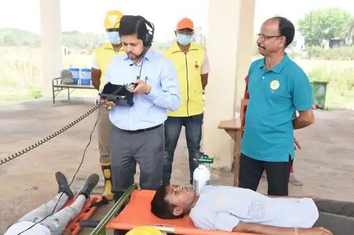 युवाओं को आग बुझाने और सीपीआर देने का प्रशिक्षण दिया गया… युवाओं को आग बुझाने और सीपीआर देने का प्रशिक्षण दिया गया…