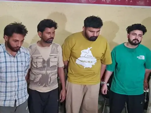 पाकिस्तान से 1200 में आती हेरोइन, छत्तीसगढ़ में 8000 में बिकती: ट्रक ड्राइवरों की मदद से रायपुर पहुंचाई जाती, कुरियर के जरिए देशभर में सप्लाई, 4 गिरफ्तार…