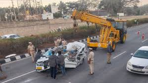 असम के सोनितपुर में भीषण सड़क हादसा, एंबुलेंस और ट्रक की टक्कर; मरीज समेत 6 की मौत…