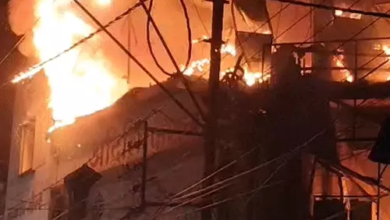 दुर्ग में दो मंजिला फुटवियर शॉप में भीषण आग, 4 दुकानें जलकर खाक: दूर-दूर तक दिखीं लपटें, 1 करोड़ का नुकसान; शॉर्ट सर्किट की आशंका…