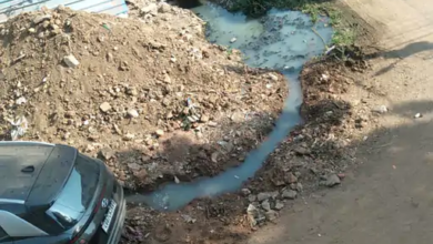राधिका नगर: सड़क किनारे गड्ढा खोदकर छोड़ा गया, राहगीरों और वाहनों के लिए बना हादसे का खतरा…