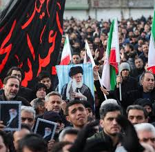 खामेनेई की हत्या के विरोध में देशभर में प्रदर्शन, काली पट्टी बांधकर सड़कों पर उतरे लोग… खामेनेई की हत्या के विरोध में देशभर में प्रदर्शन, काली पट्टी बांधकर सड़कों पर उतरे लोग…