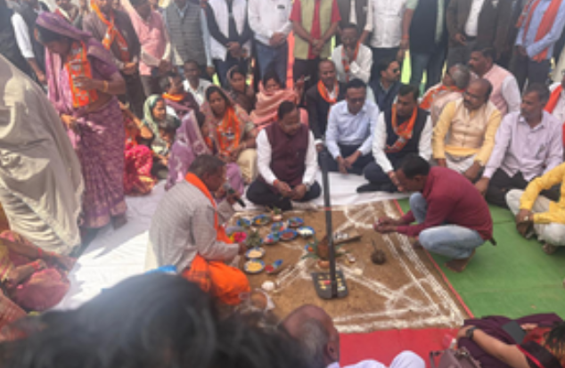 रायपुर : कृषि मंत्री राम विचार नेताम ने धोन्धा प्रतापपुर में किया कृषि महाविद्यालय का भूमि पूजन… रायपुर : कृषि मंत्री राम विचार नेताम ने धोन्धा प्रतापपुर में किया कृषि महाविद्यालय का भूमि पूजन…